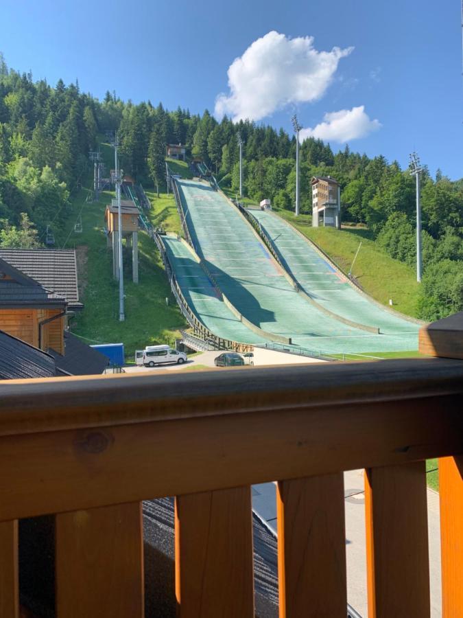 Sno Apartments Щирк Экстерьер фото